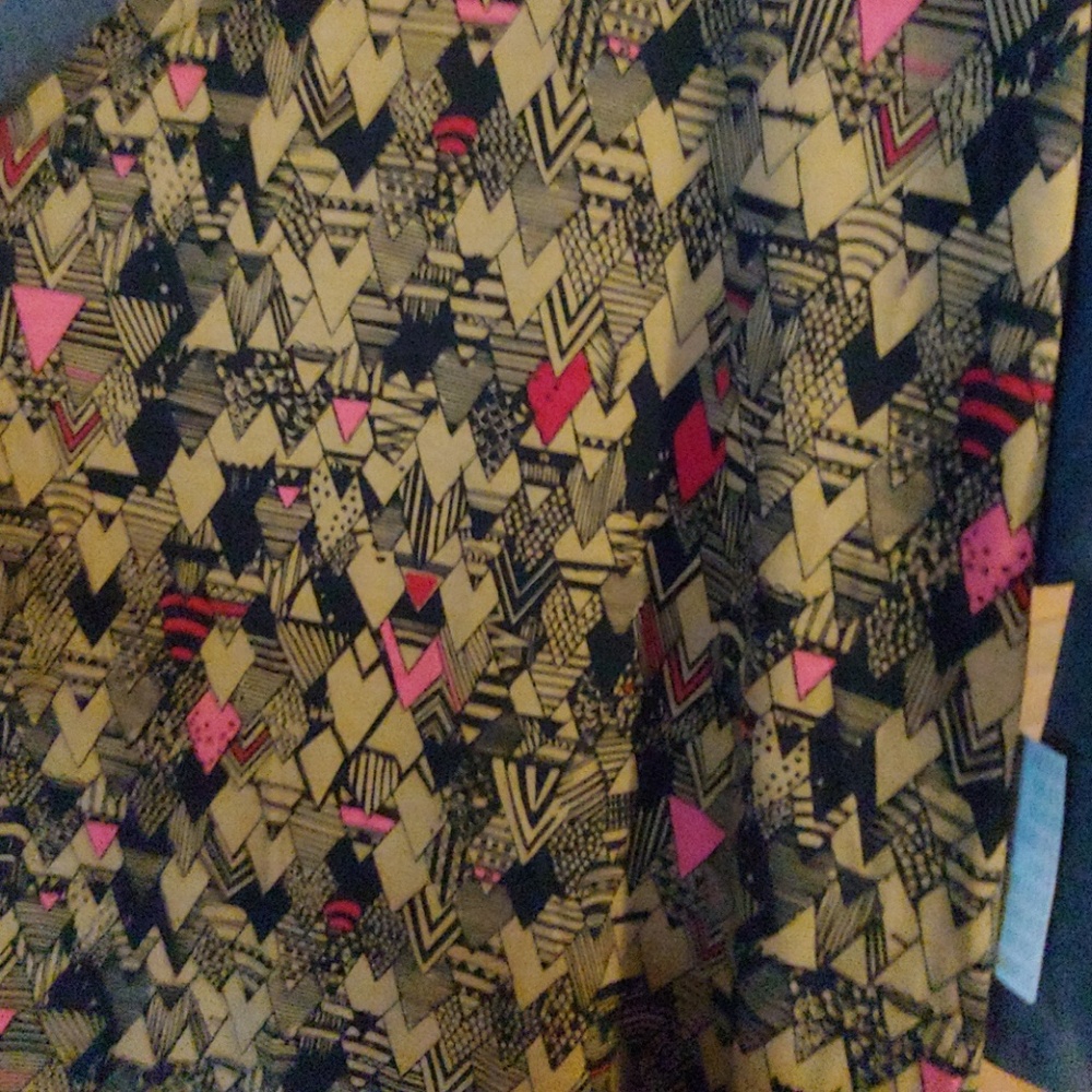 NWT LulaRoe Randy - Picture 2 of 2